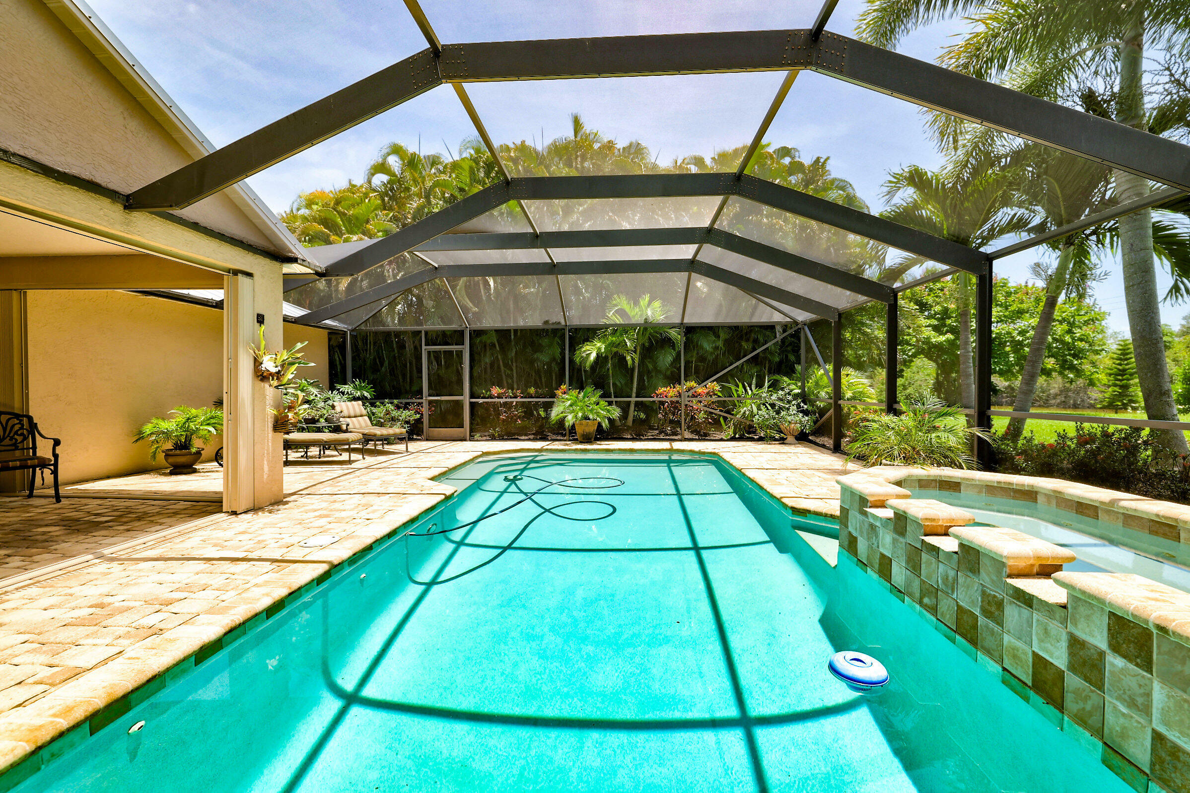 Property Photo: 352 SW Panther Trace FL 34953