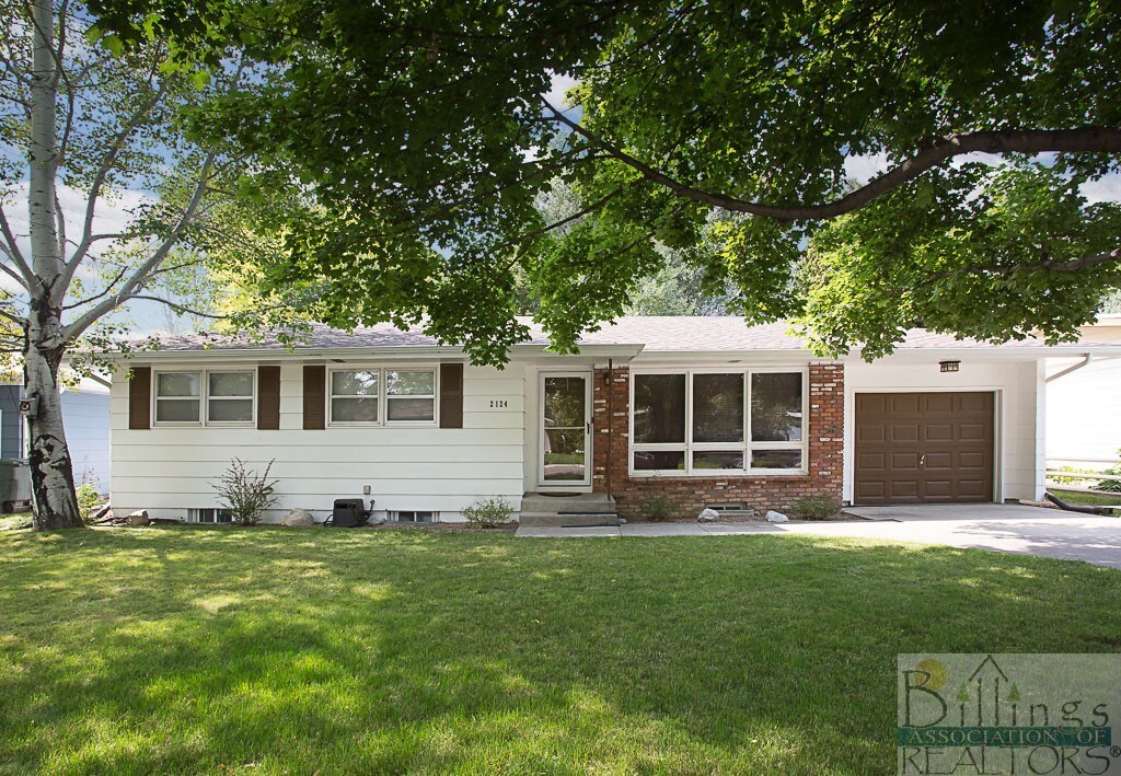 Property Photo: 2124 Dahlia Lane MT 59102