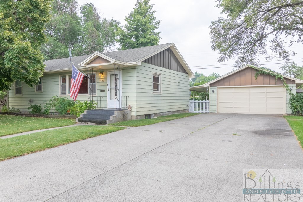 Property Photo: 1926 Lewis Avenue MT 59102