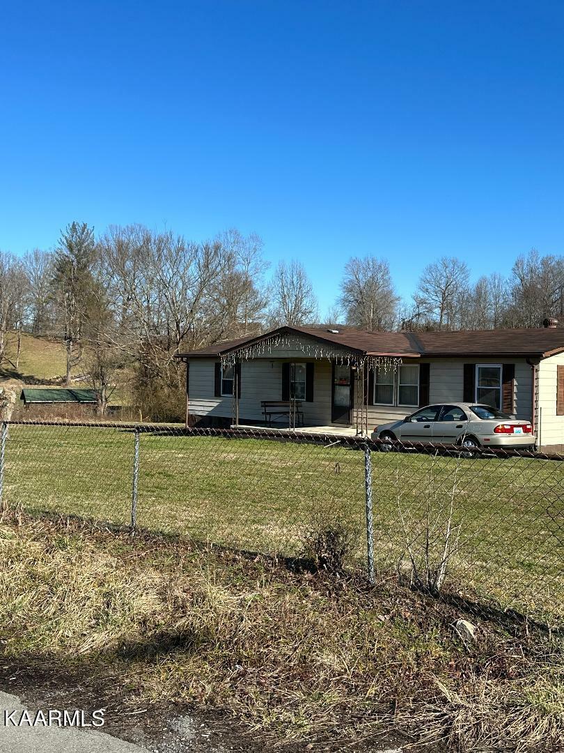 Property Photo:  525 S 35th St  KY 40965 