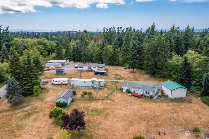 Property Photo: 707 Spitfire Lane WA 98277