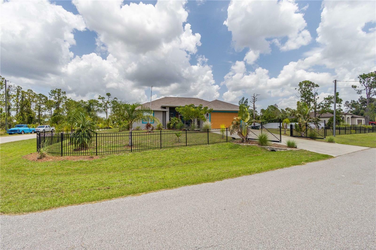 Property Photo:  1101 Amnesty Drive  FL 34288 