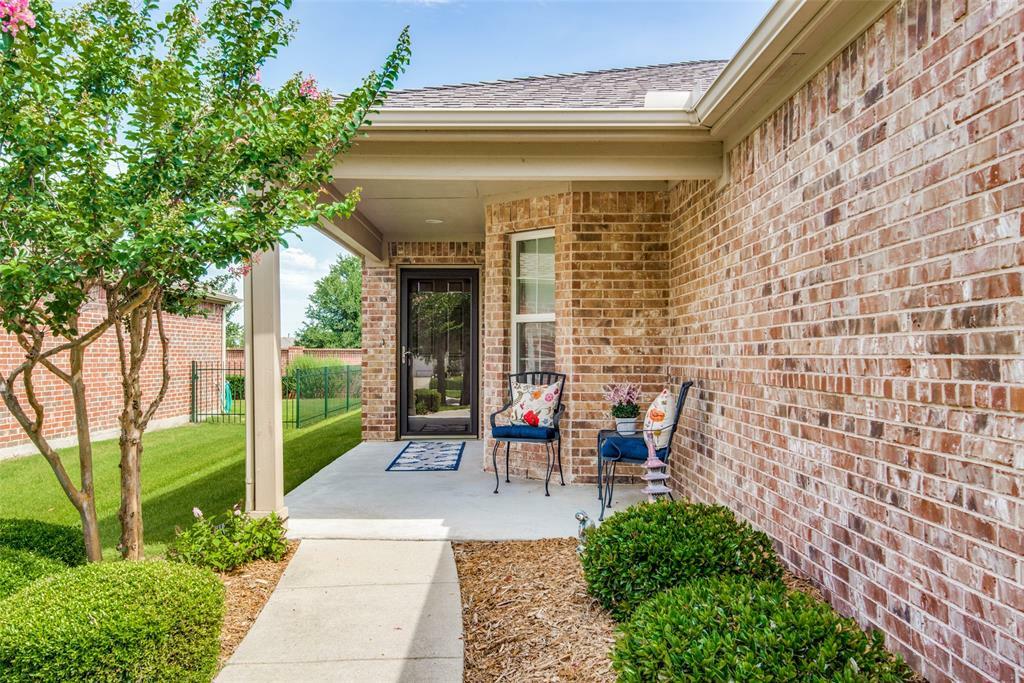 Property Photo:  2202 Valhalla Drive  TX 75036 