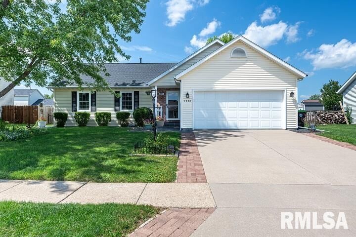 1933 Stoneridge  Washington IL 61571 photo