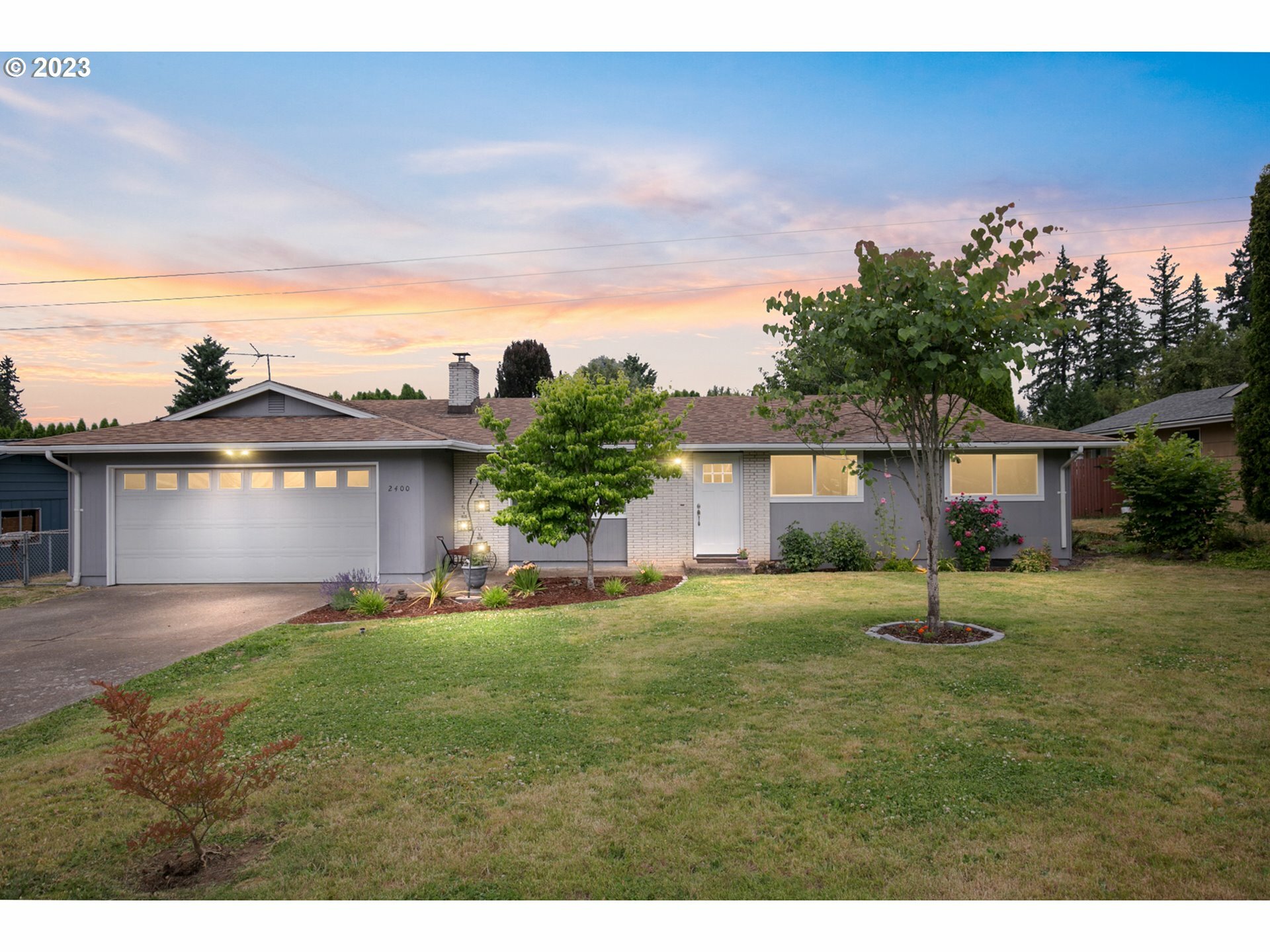 Property Photo: 2400 NE 90th St WA 98665