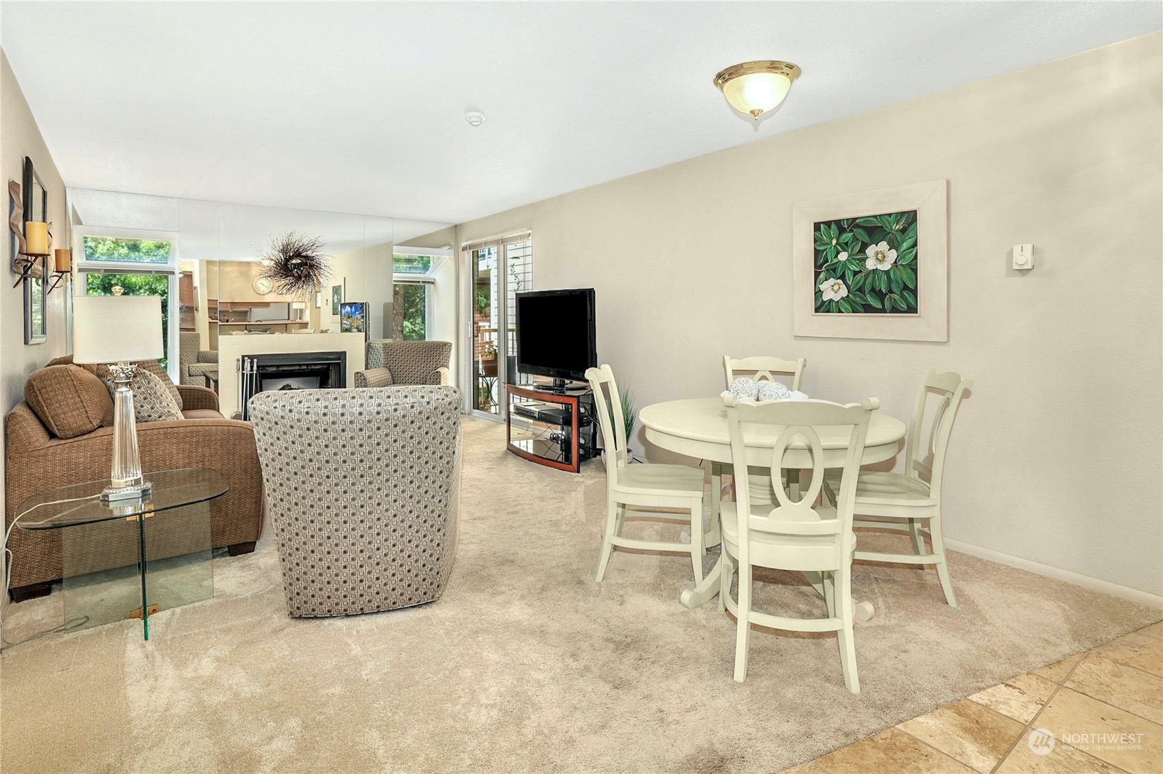 Property Photo:  15814 NE Leary Way 5-202  WA 98052 