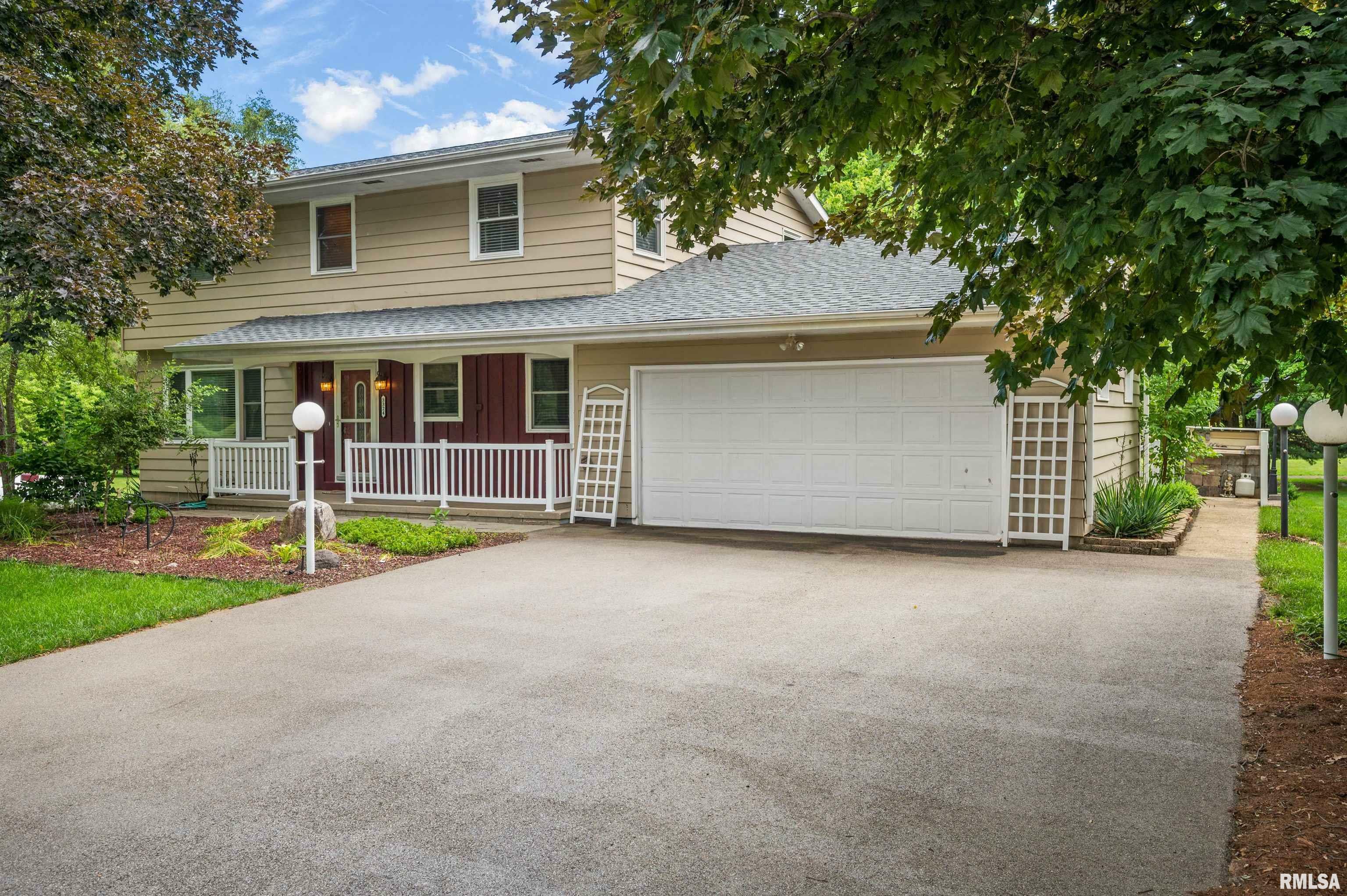 Property Photo: 3324 E Hidden Valley Lane IL 61523