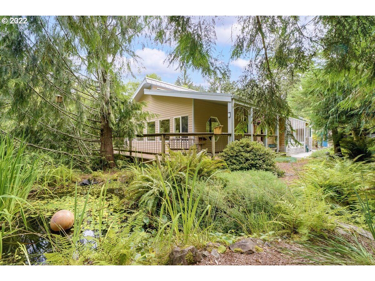 Property Photo:  37275 Jenck Rd  OR 97112 