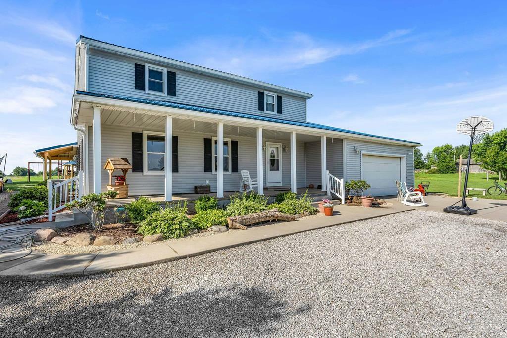 Property Photo: 717 Twp Rd 462 OH 44880