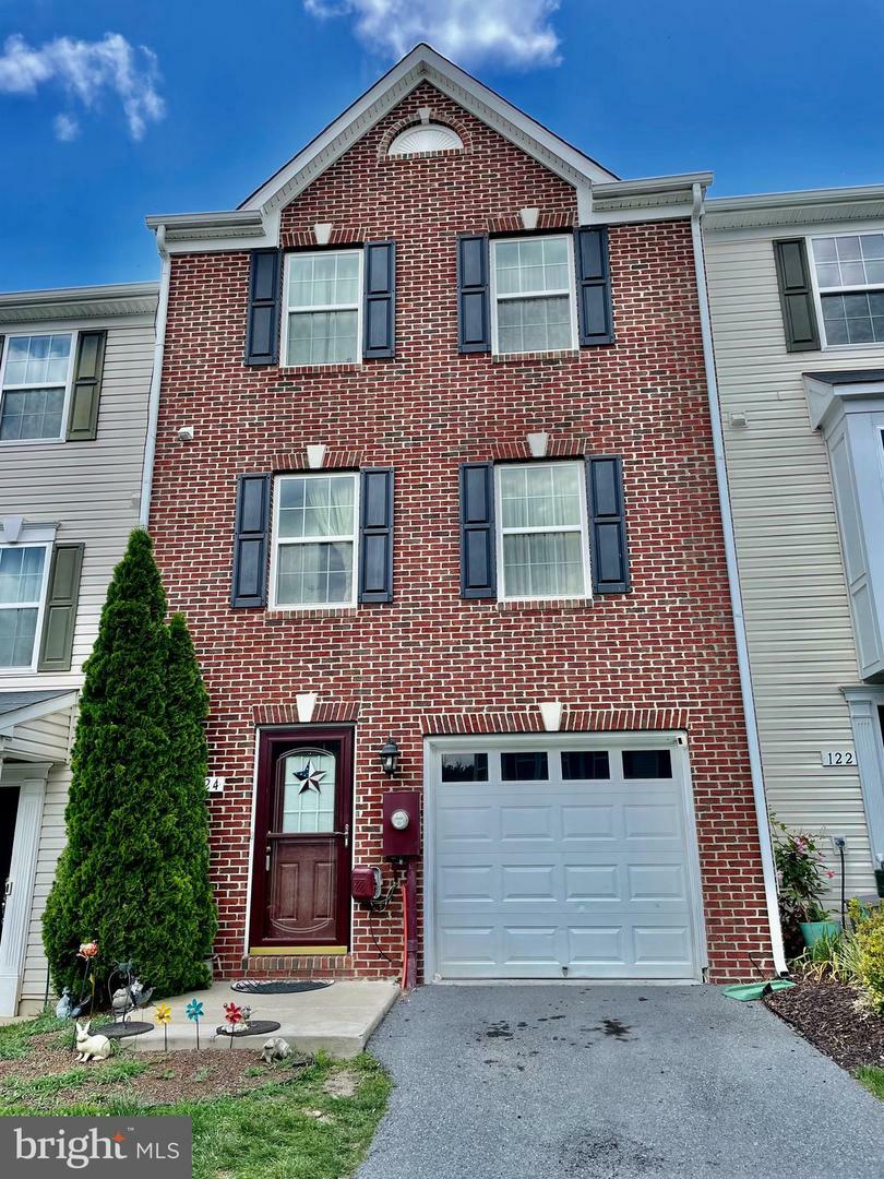 Property Photo: 124 Worsham Terrace VA 22602