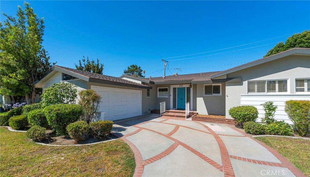 Property Photo:  623 N Janss Way  CA 92805 