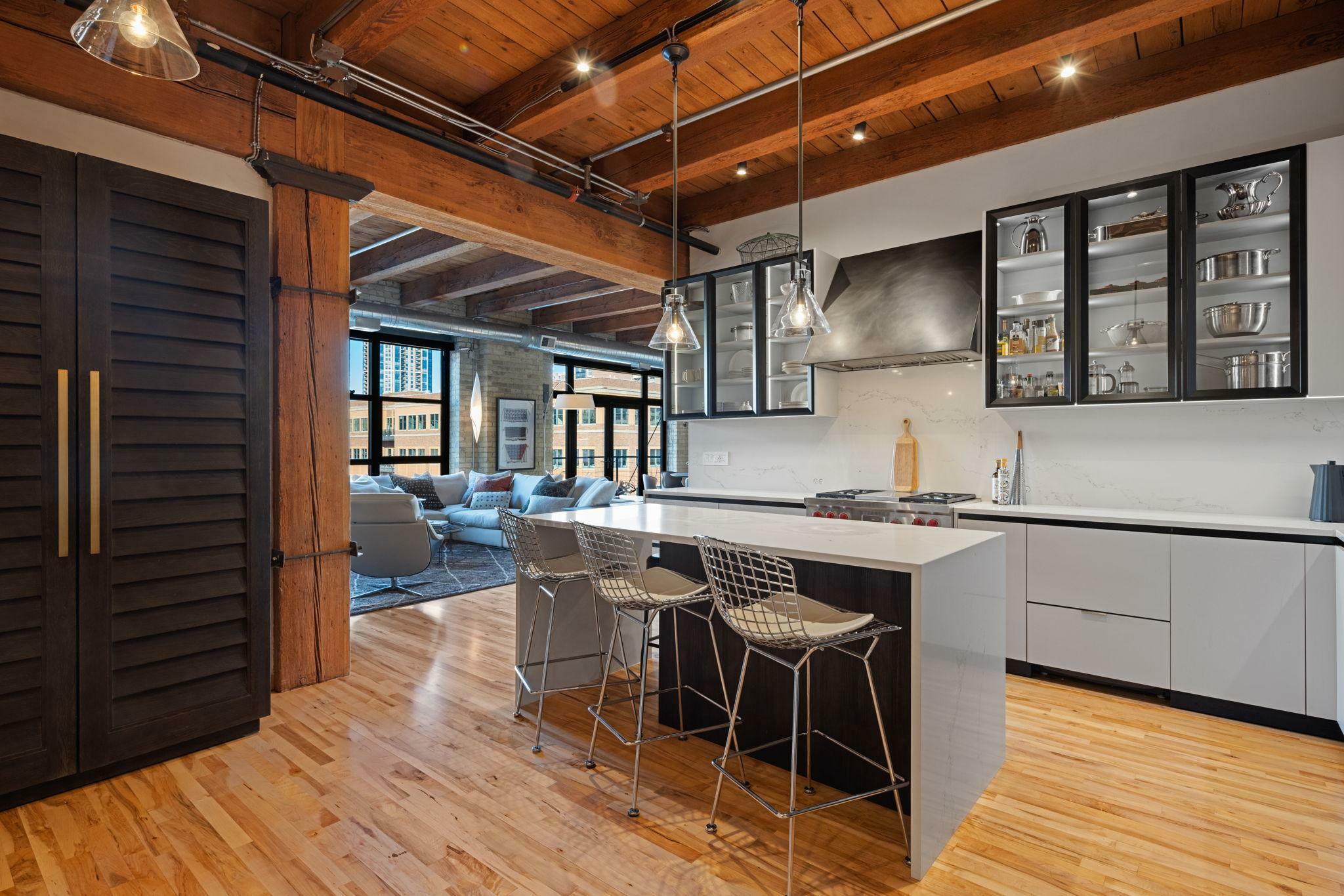 Property Photo: 607 Washington Avenue S 406 MN 55415
