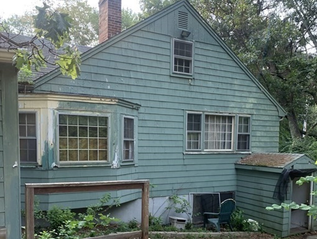Property Photo:  273 Locust St  MA 02703 