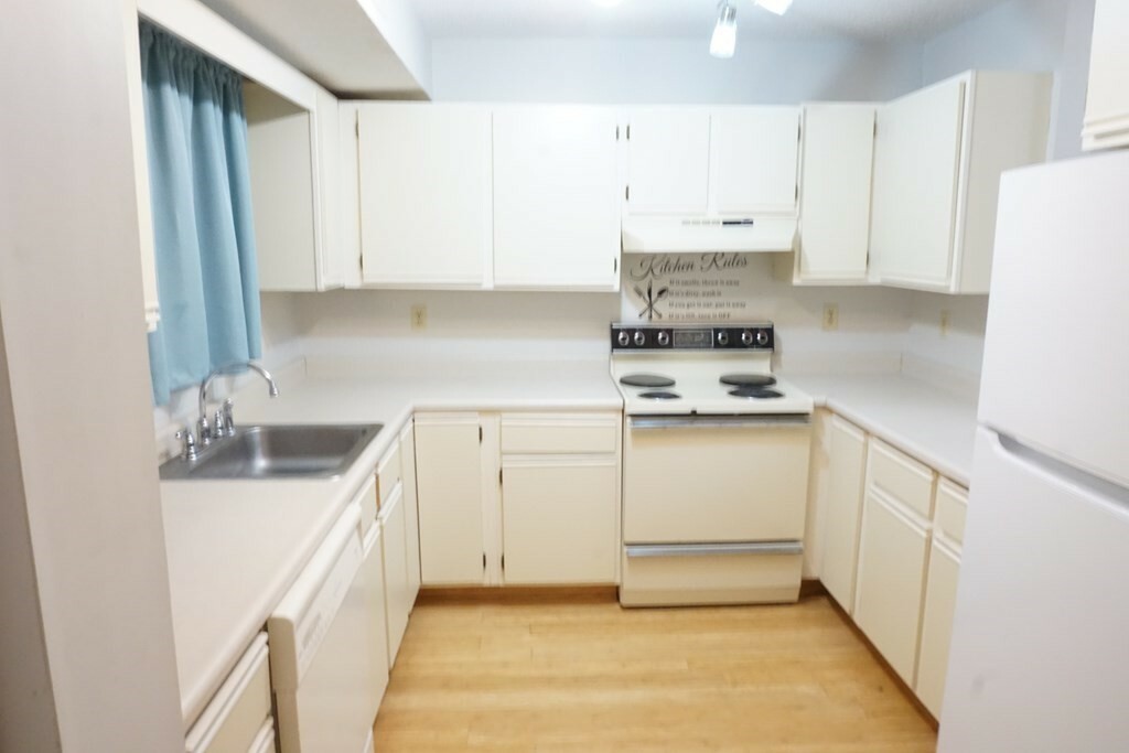 Property Photo:  373 Aiken Ave 1  MA 01850 