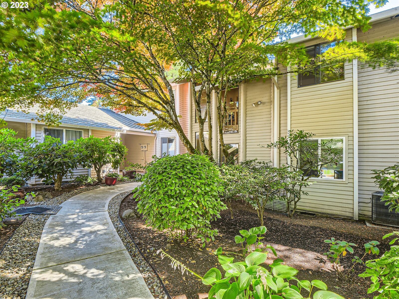 Property Photo:  8206 SW Woodbridge Ct 11  OR 97070 