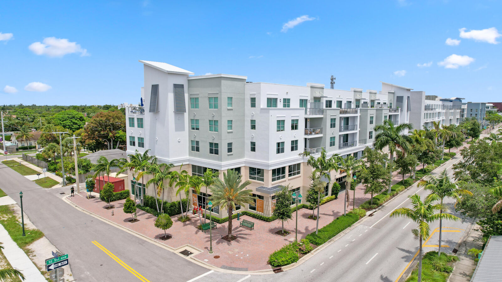 Property Photo:  236 SE 5th Avenue 301  FL 33483 
