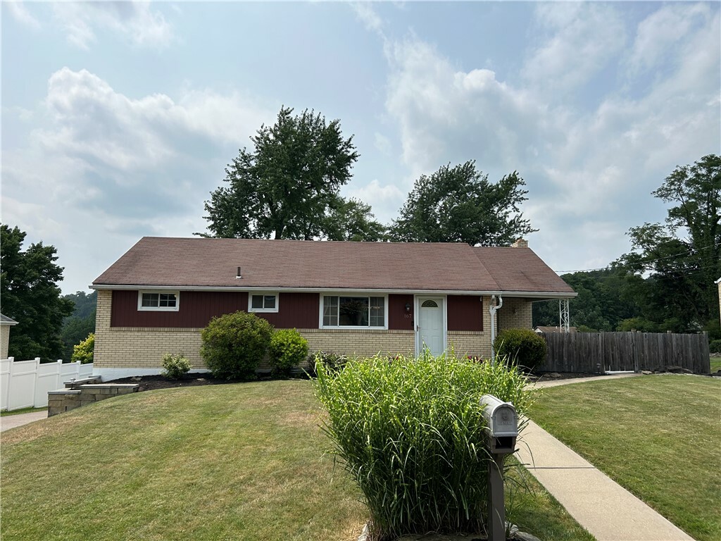 Property Photo:  167 Elmwood Drive  PA 15116 