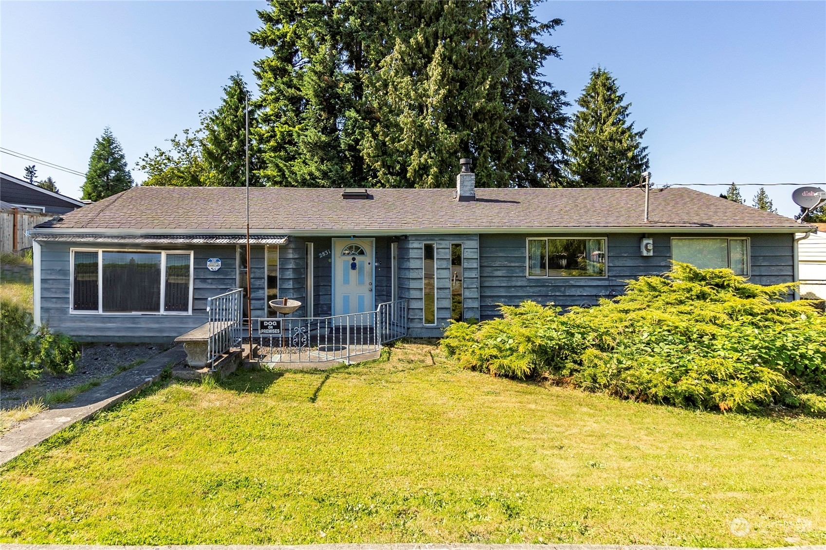 Property Photo:  2831 Russet Road  WA 98036 