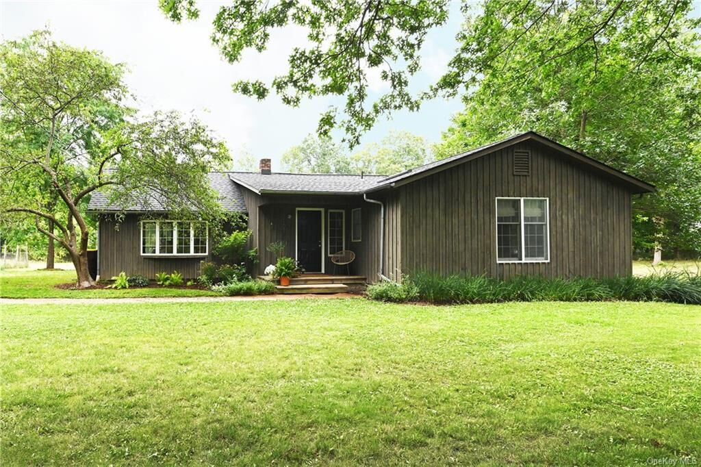 Property Photo:  103 Walling Road  NY 10990