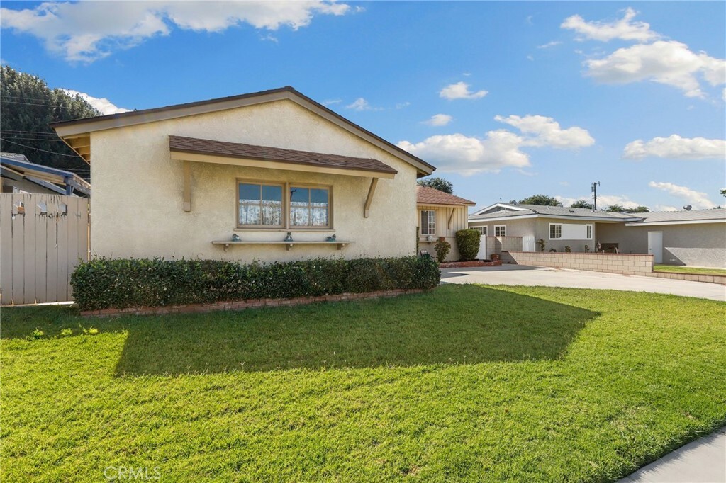 Property Photo: 310 N Dexford Drive CA 90631