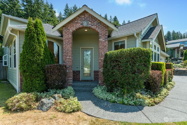 Property Photo:  2311 Oregon Avenue  WA 98221 