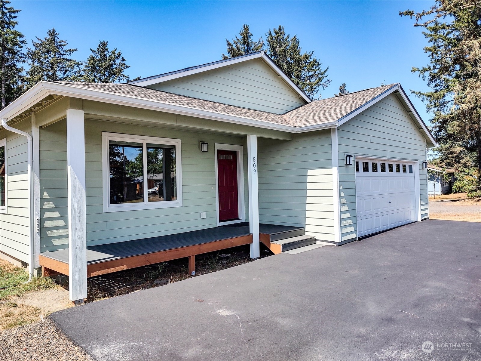 Property Photo:  509 Mt Olympus Avenue SE  WA 98569 