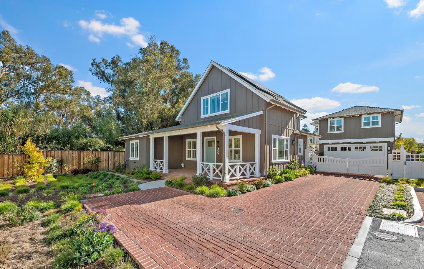 Property Photo:  300 Haymarket Court  CA 95008 