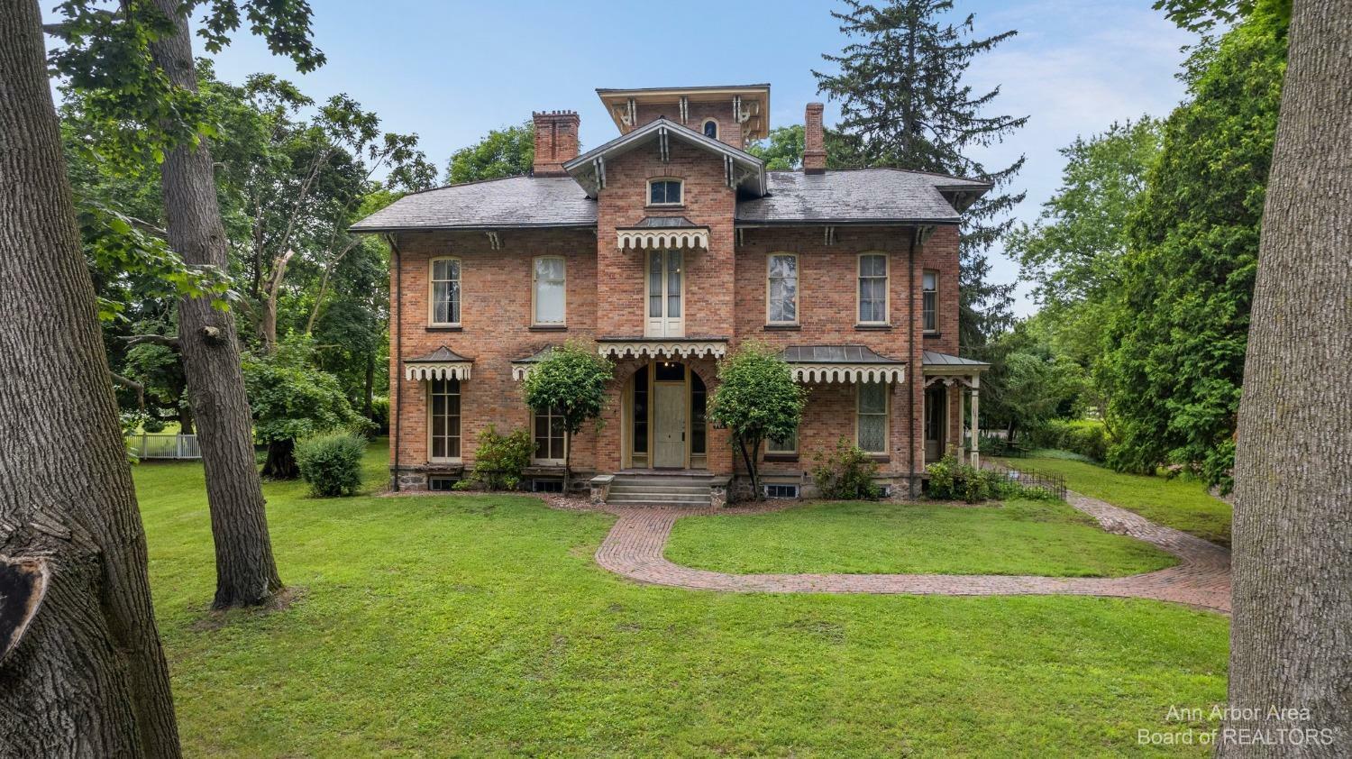 Property Photo: 710 W Chicago Boulevard MI 49286