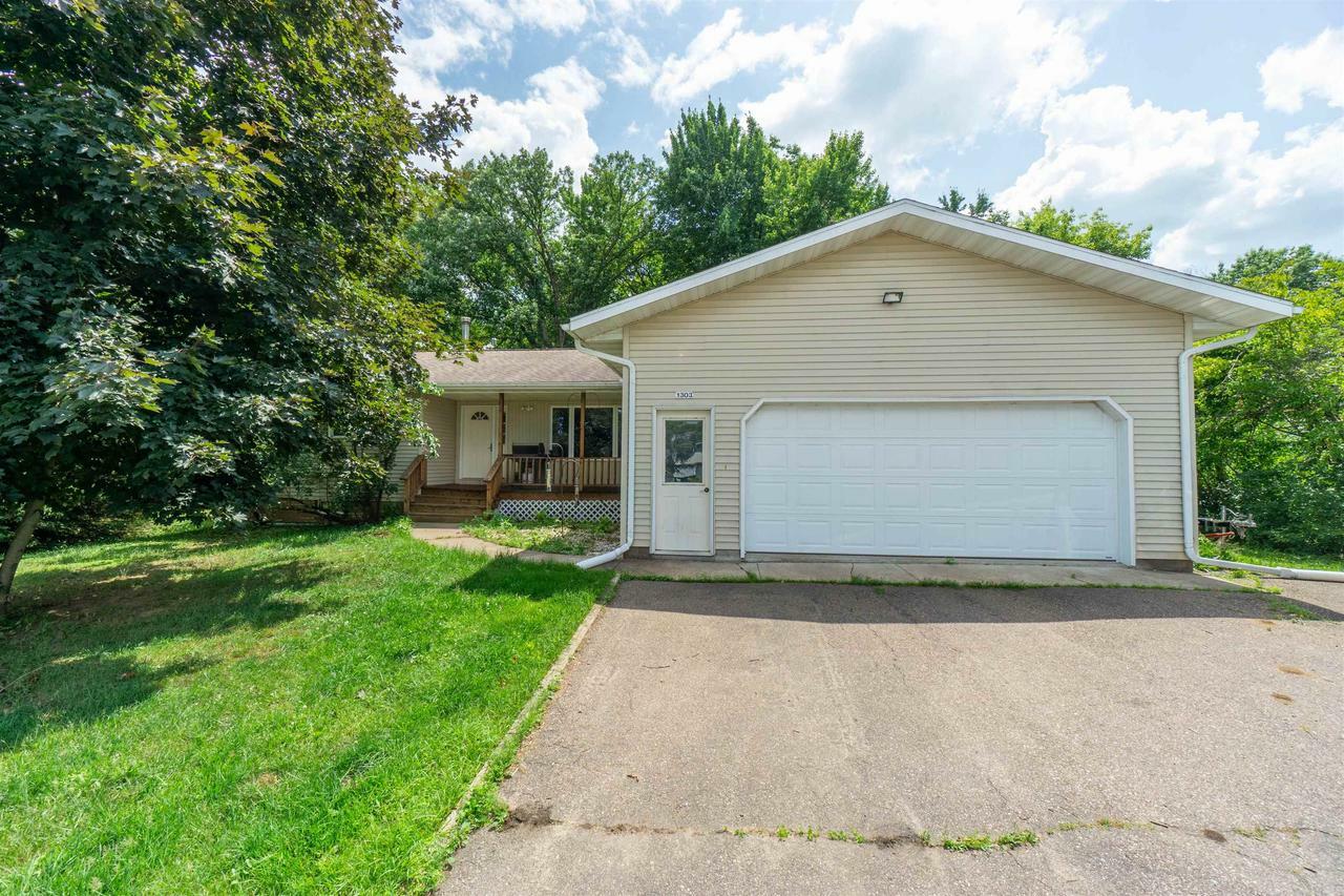 Property Photo:  1303 West Taylor St  WI 54452 