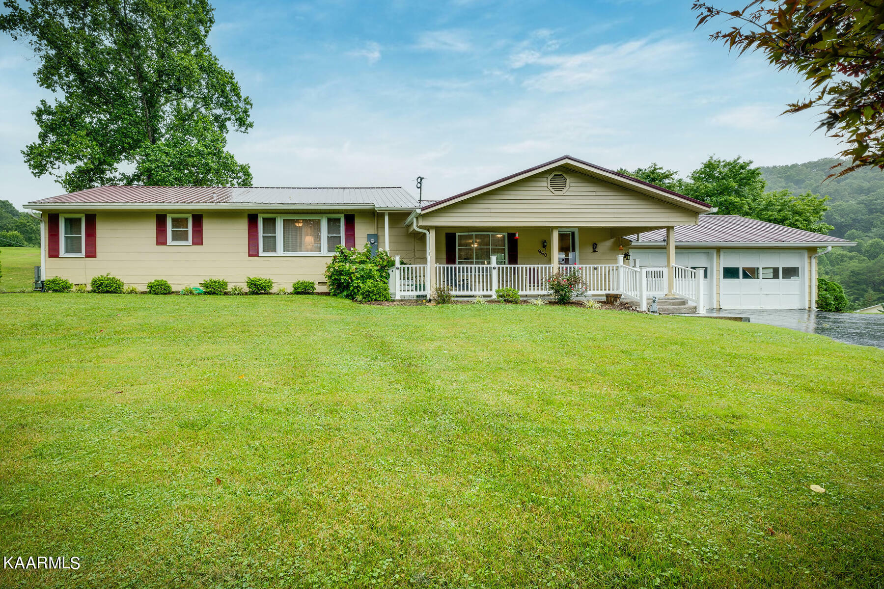 Property Photo:  960 Hamilton Lane  TN 37763 