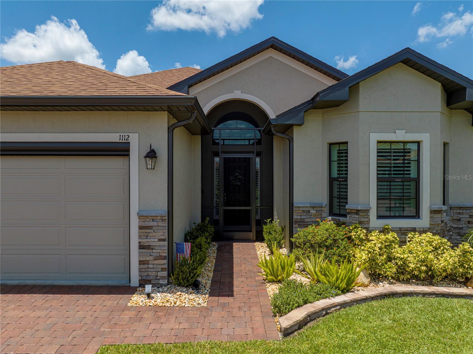 Property Photo: 1112 Sawgrass Drive FL 33884