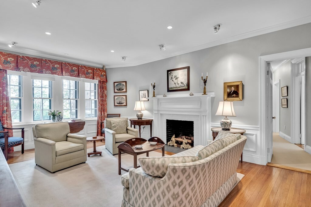 Property Photo: 985 Memorial Drive 203 MA 02138
