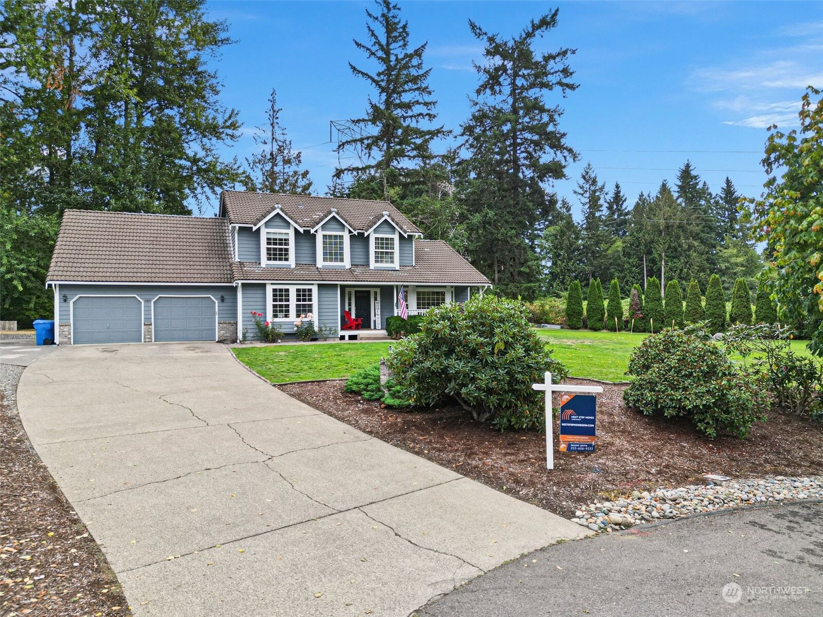 House for sale in Puyallup 11825 114th Avenue E, Puyallup, WA 98374