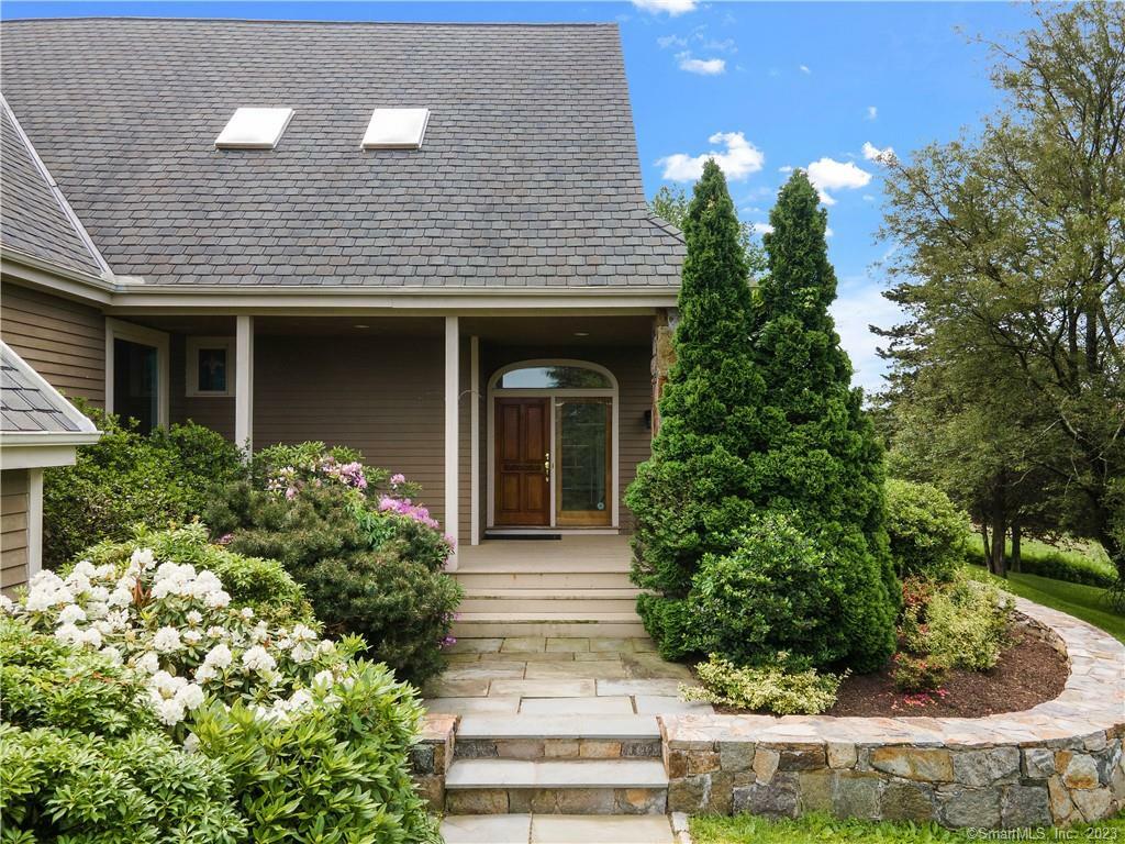 Property Photo:  17 Farview Farm Road  CT 06896 