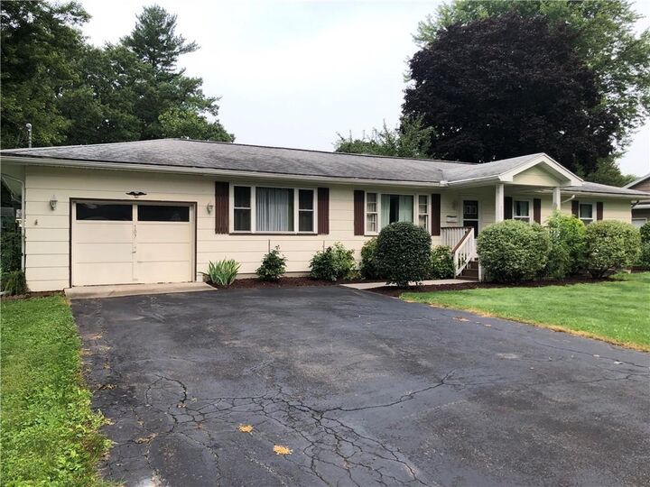 107 Norris Drive  Waterloo NY 13165 photo
