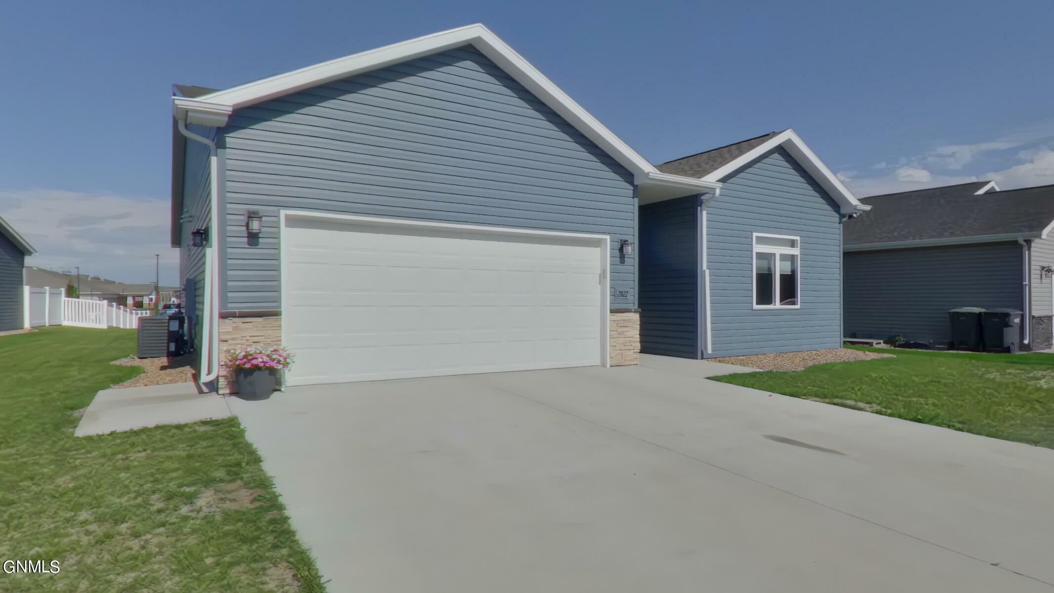 Property Photo: 2022 34th Avenue SE ND 58554