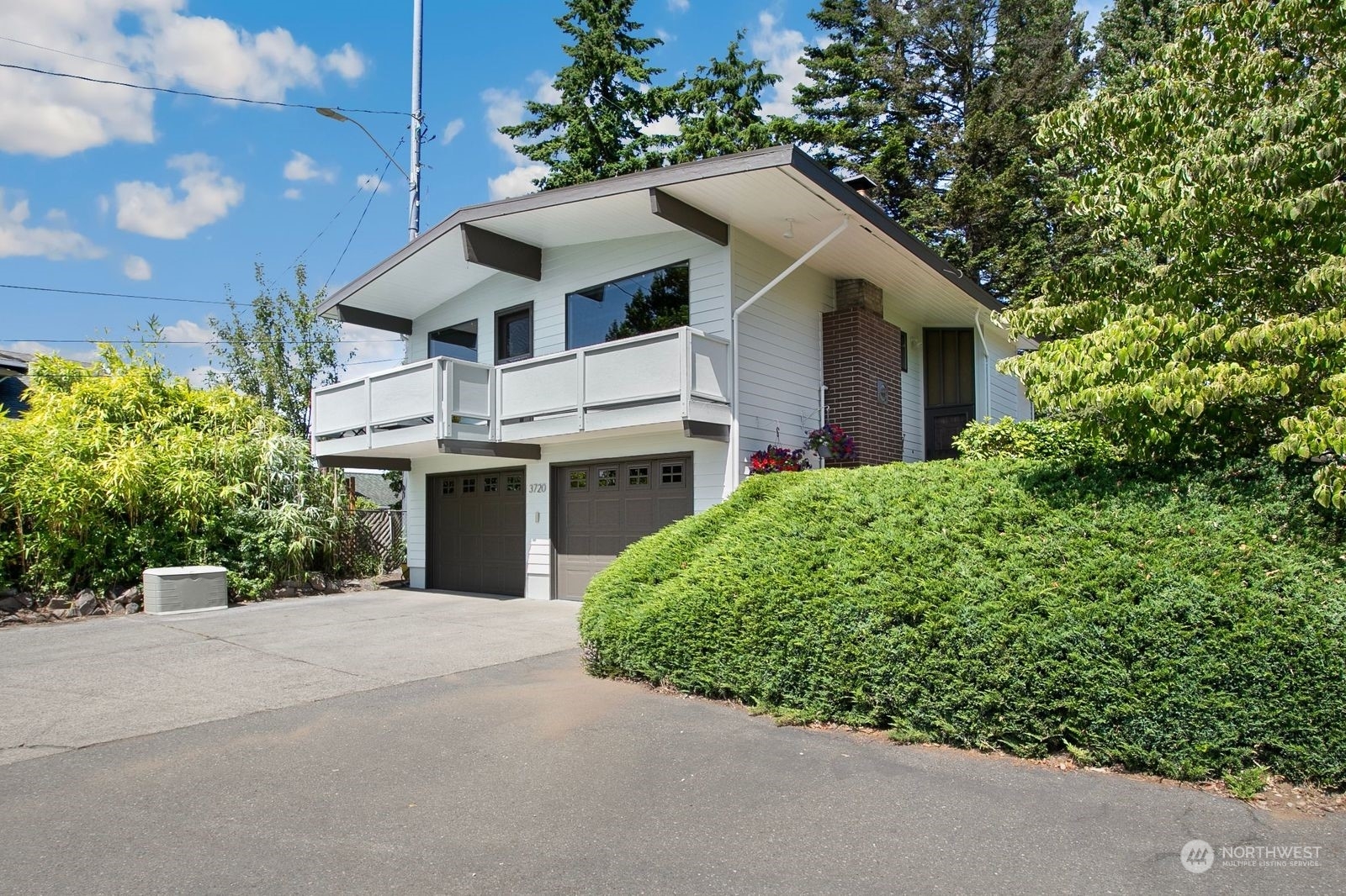 Property Photo:  3720 SW 170th Street  WA 98166 