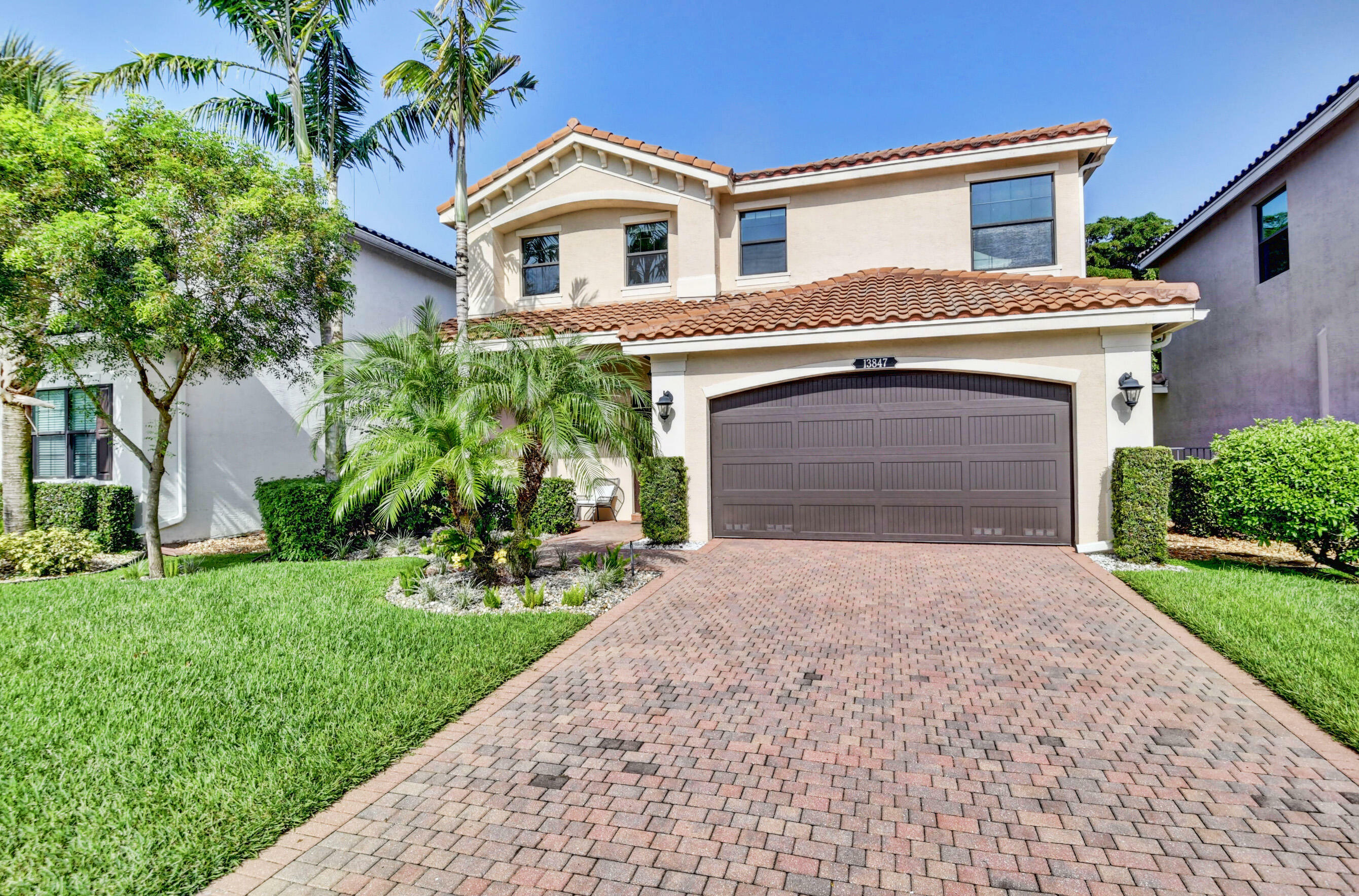 Property Photo:  13847 Moss Agate Avenue  FL 33446 