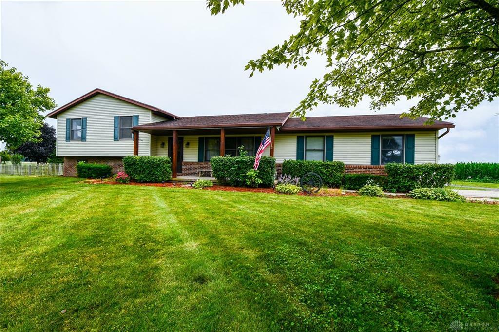 Property Photo:  3592 N Hampton Road  OH 45502 