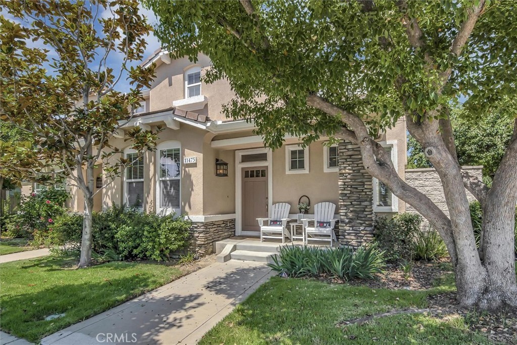 Property Photo:  11475 Fernside Lane  CA 91326 