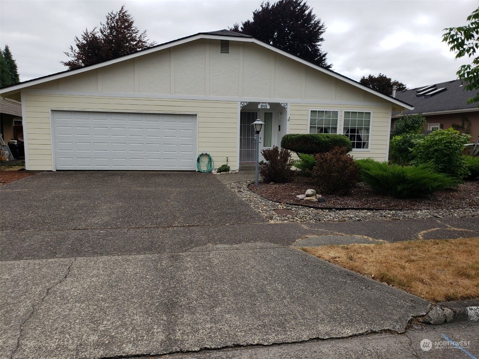 Property Photo:  2712 Maryland Street  WA 98632 
