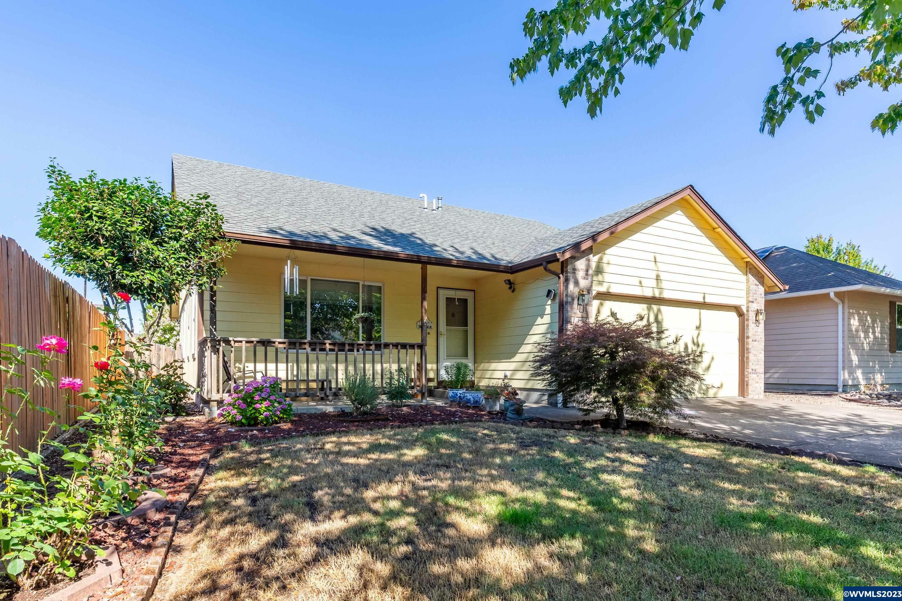 Property Photo:  1405  River Oak Rd  OR 97351 