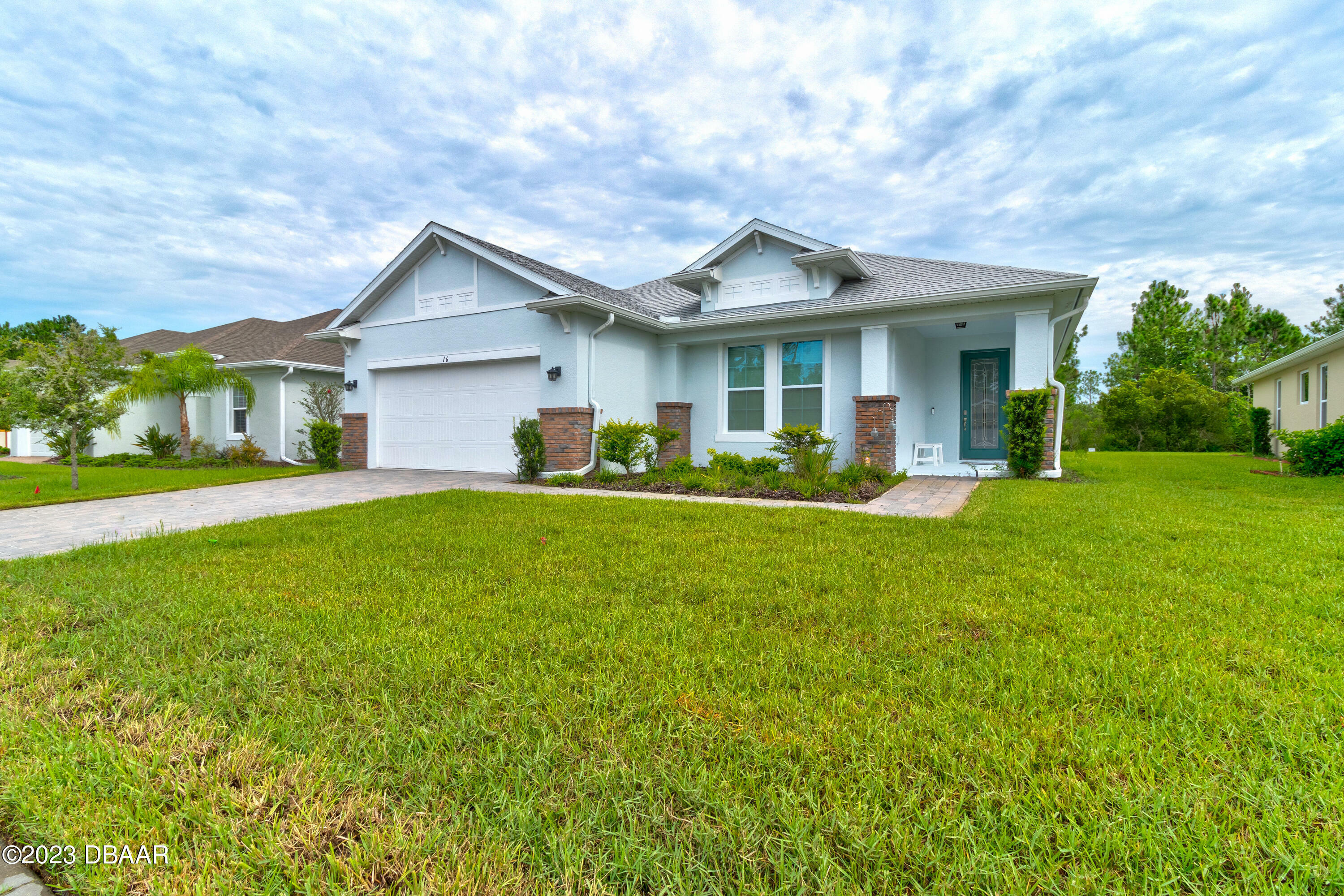 Property Photo:  16 Huntington Place  FL 32174 