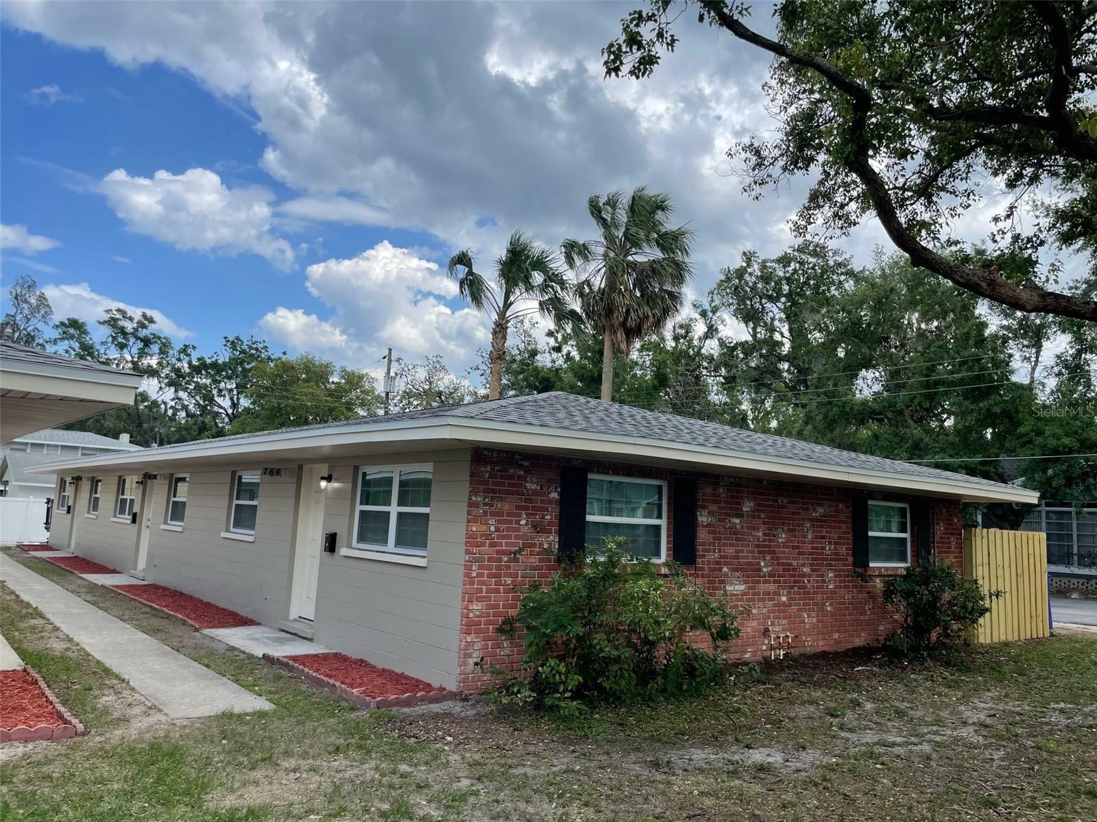 Property Photo:  760 Johnson Avenue  FL 33801 