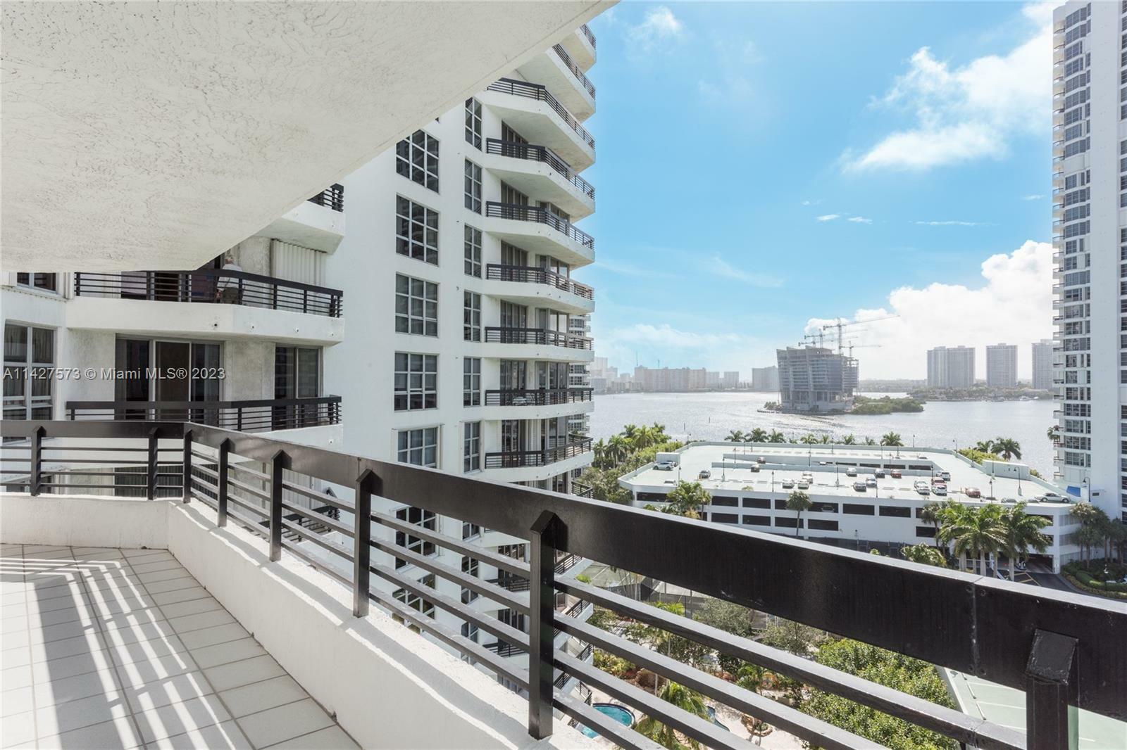 Property Photo: 3500 Mystic Pointe Dr 1103 FL 33180