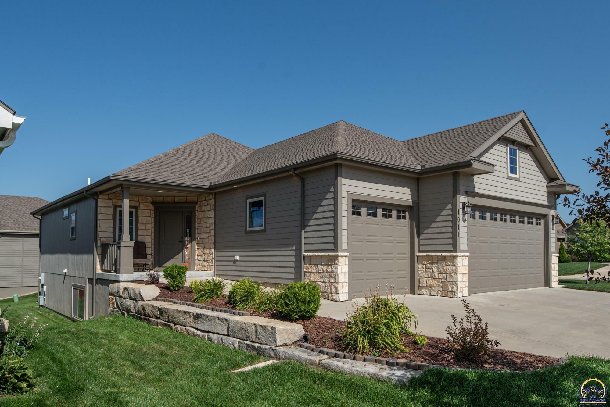 Property Photo: 1011 Silver Rain Rd KS 66049-5025