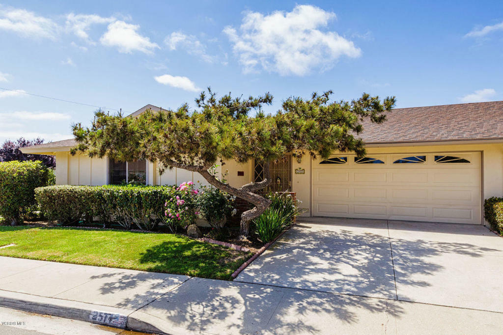 Property Photo:  2577 Neptune Place  CA 93041 