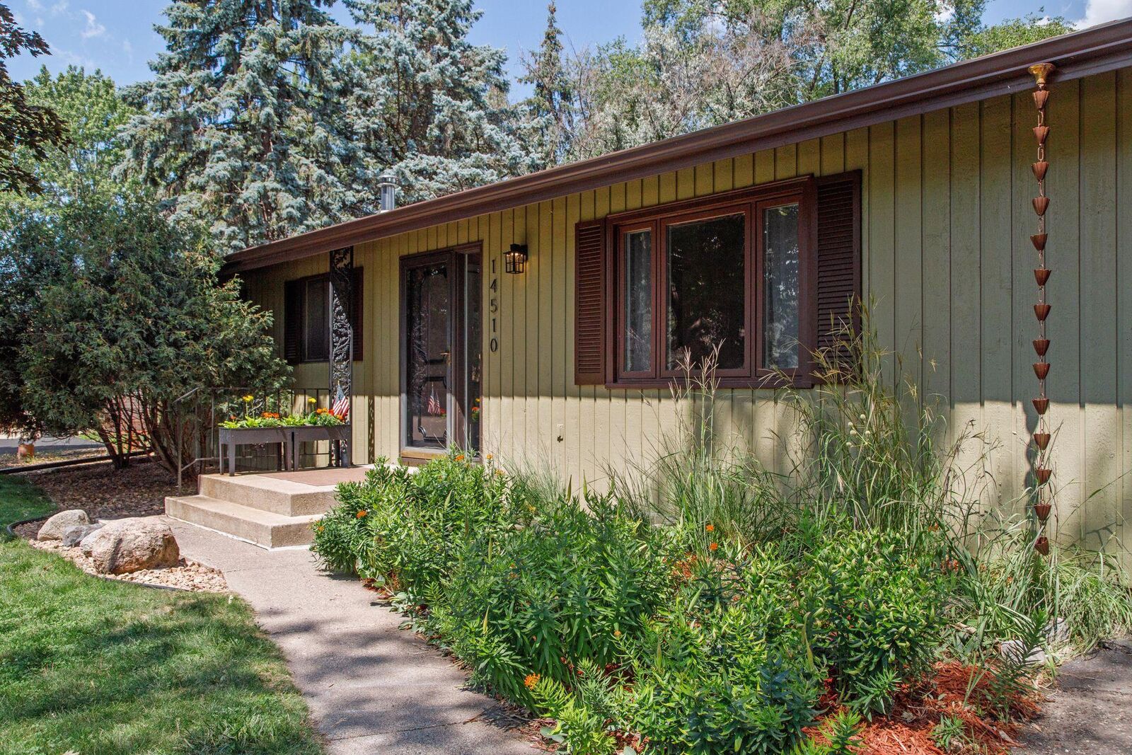 Property Photo: 14510 17th Avenue N MN 55447