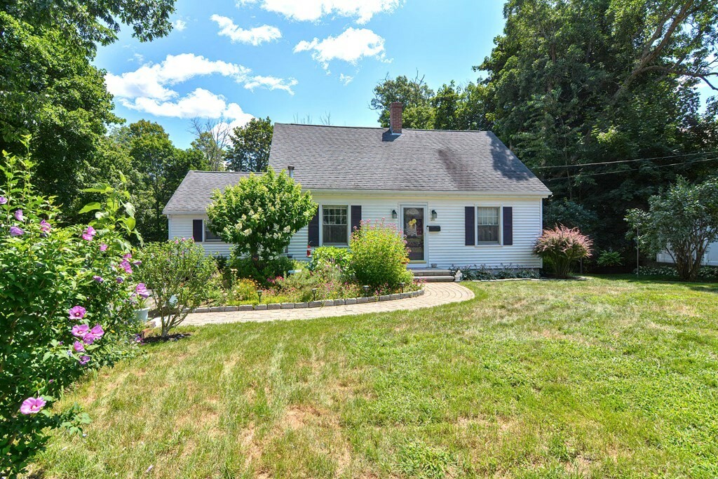 Property Photo: 26 Bancroft Rd MA 01520