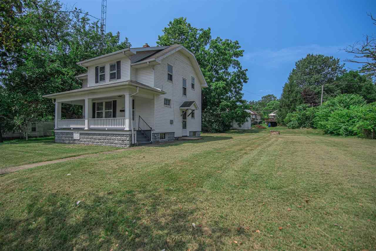 Property Photo:  428 SW 4th Street  IN 47374 